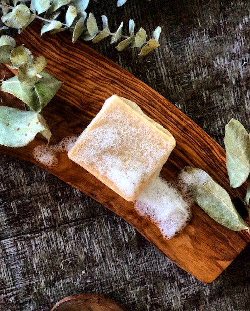 GOAT MILK BAR SOAP
